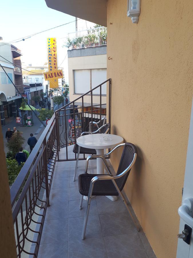 Hostal Margarita Pineda de Mar Dış mekan fotoğraf