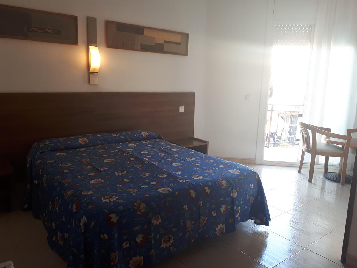 Hostal Margarita Pineda de Mar Dış mekan fotoğraf