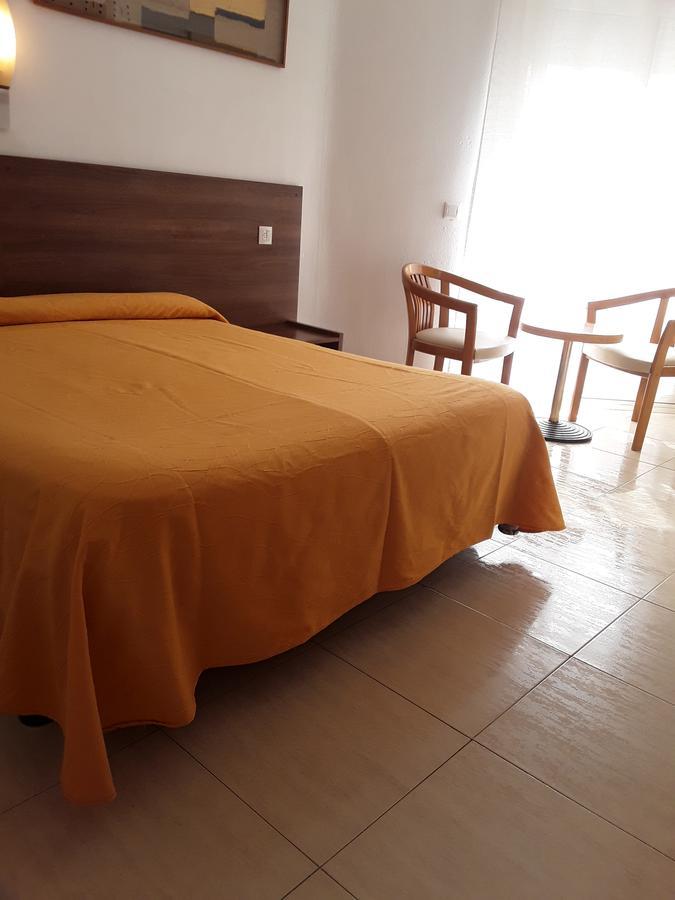 Hostal Margarita Pineda de Mar Dış mekan fotoğraf