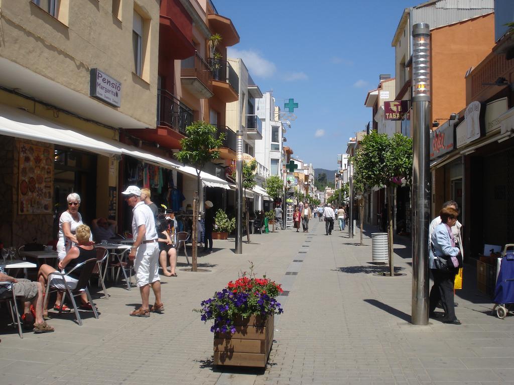 Hostal Margarita Pineda de Mar Dış mekan fotoğraf