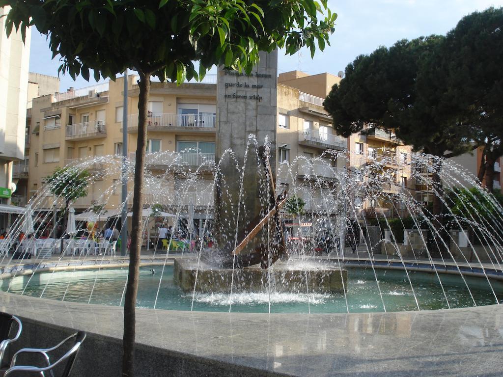 Hostal Margarita Pineda de Mar Dış mekan fotoğraf